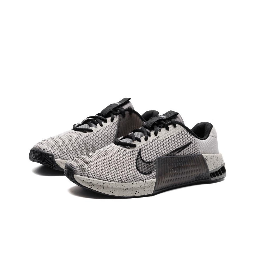 ไนกี้ เม็ตคอน 9 รองเท้าลำลองแบ - Nike Shoes Metcon 9 บทวิจารณ์และราคา